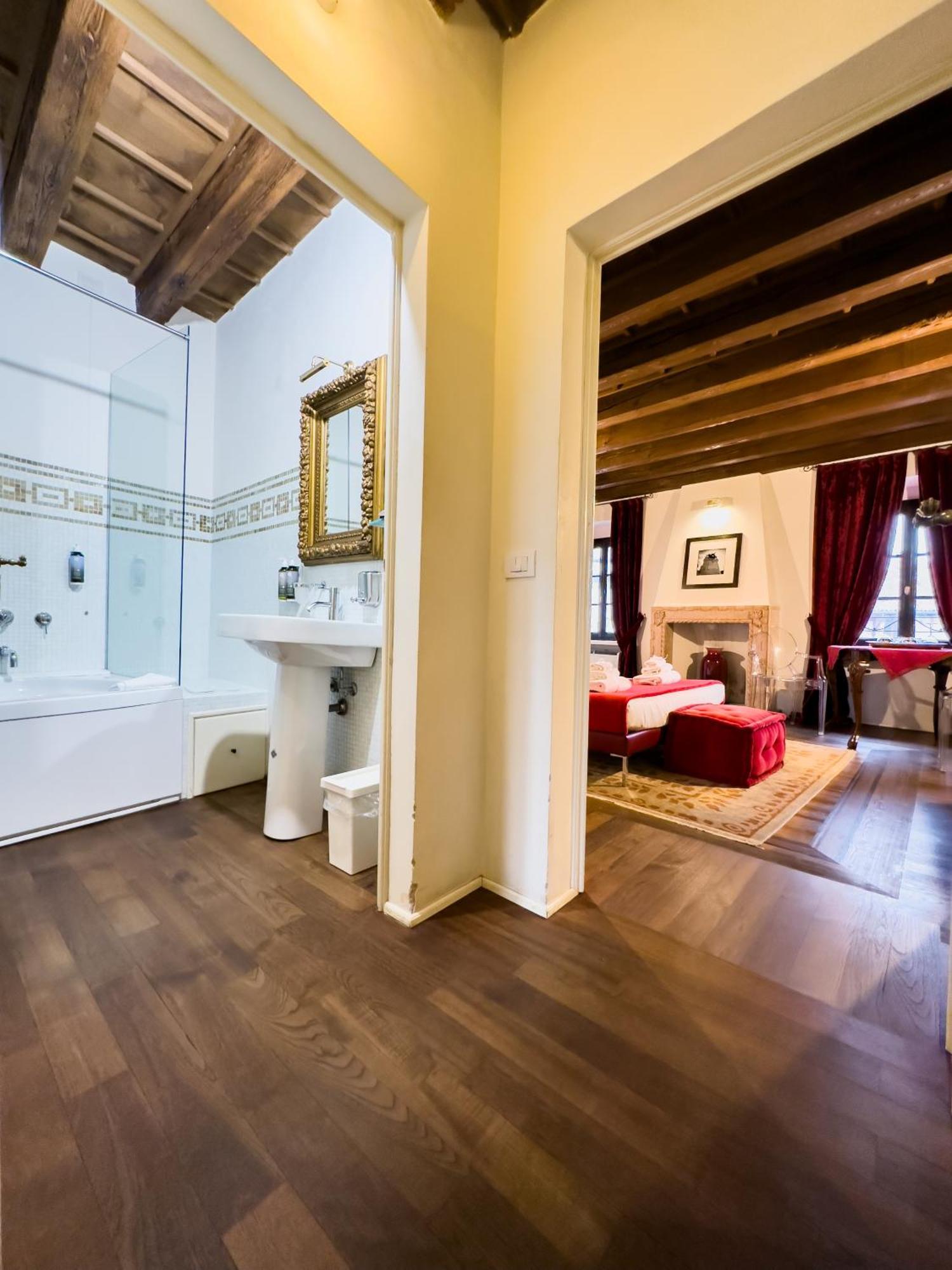 Truly Verona - Delle Erbe Suites Extérieur photo