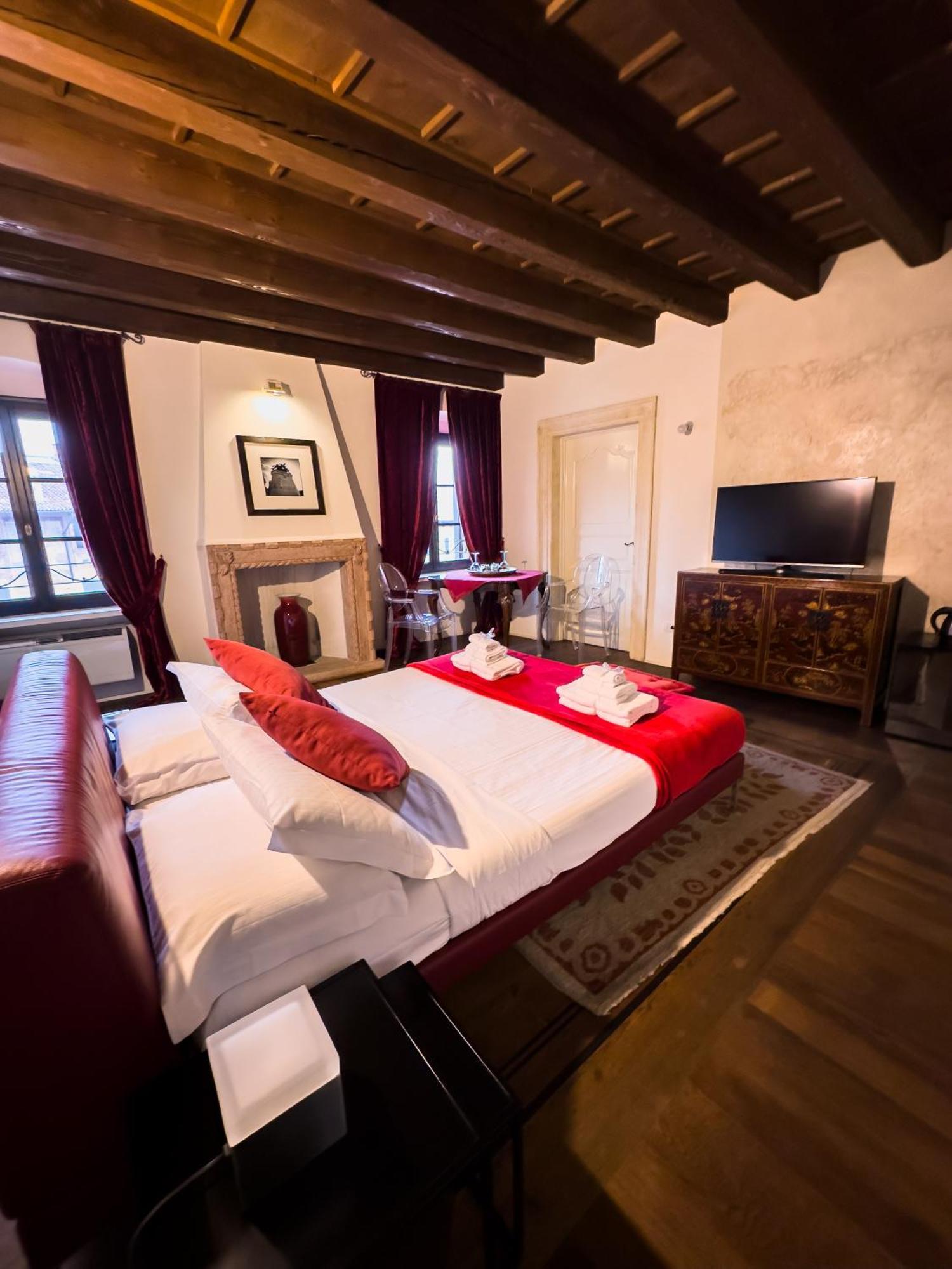 Truly Verona - Delle Erbe Suites Extérieur photo