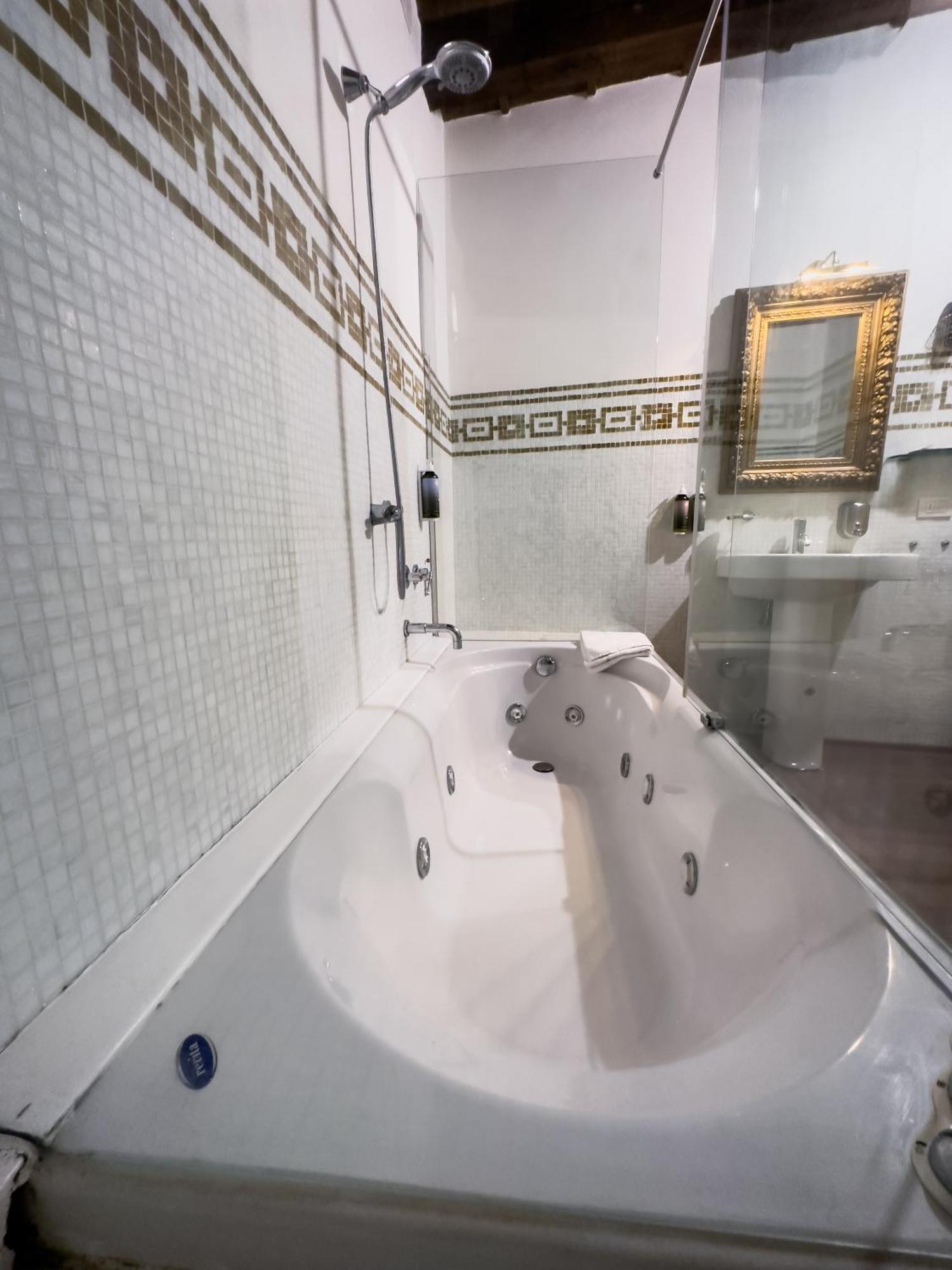 Truly Verona - Delle Erbe Suites Extérieur photo