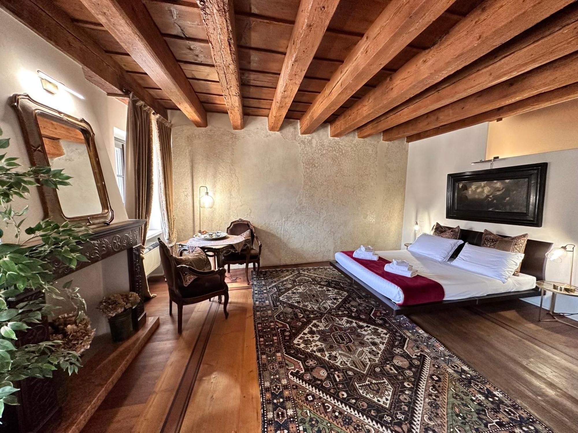 Truly Verona - Delle Erbe Suites Extérieur photo